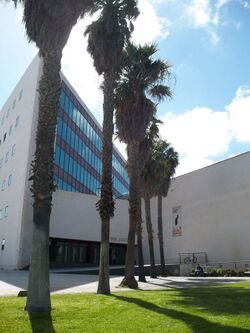 Biblioteca del Campus de Guajara de la Universidad de La Laguna (ULL).jpg