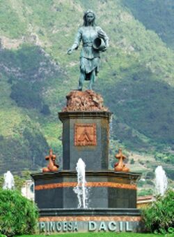 Fuente Princesa Dácil 1.jpg