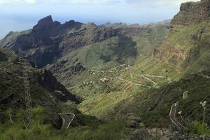 J00 751 Masca.jpg
