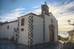 Iglesia de San Pedro Apostol NW.jpg