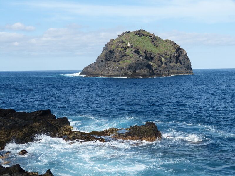 Archivo:Roque de Garachico 1.jpg