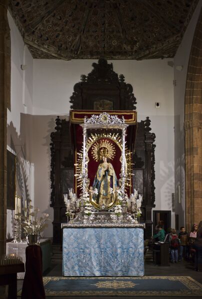 Archivo:Iglesia de la Inmaculada Concepción, San Cristóbal de La Laguna, Tenerife, España, 2012-12-15, DD 12.jpg