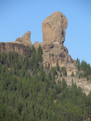 Roque Nublo, gran canaria.JPG