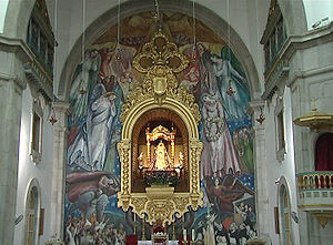 Interior basilica.jpg