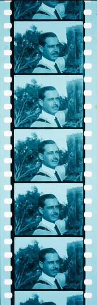 Archivo:Fotogramas del film El ladrón de los guantes blancos, año 1926, retrato del director técnico José González Rivero, Tenerife, España.jpg